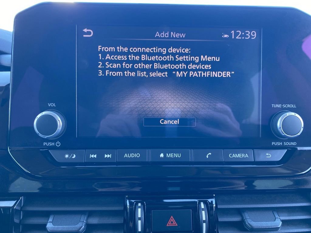 Used 2025 Nissan Pathfinder SV image 37