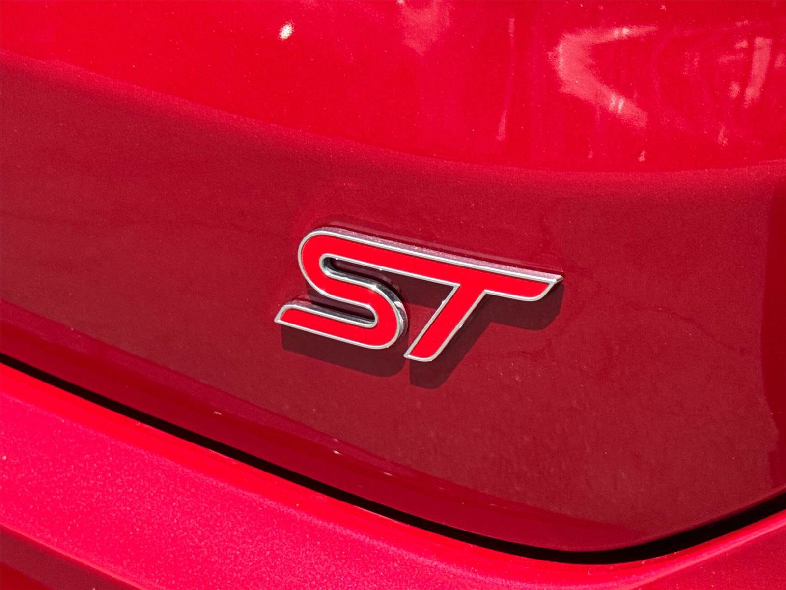 Certified 2023 Ford Edge ST AWD/4WD image 14