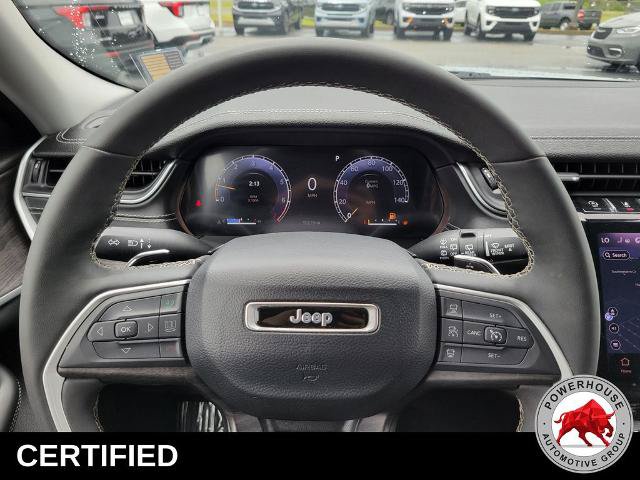 Used 2023 Jeep Grand Cherokee Limited w/ Luxury Tech Group II RWD image 33
