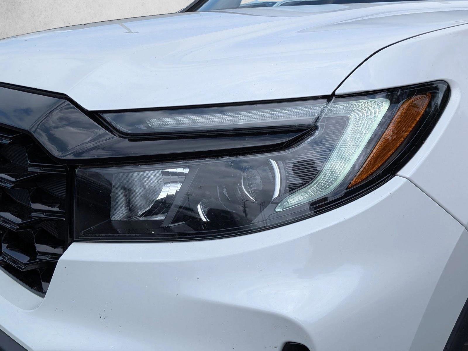 Used 2023 Honda Passport Elite image 2