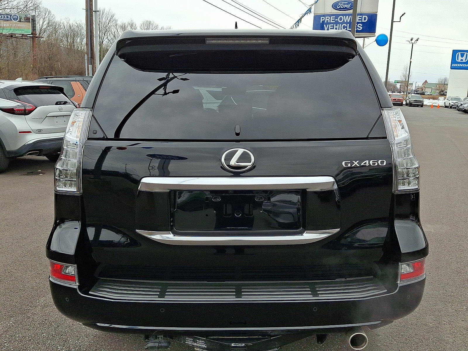 Used 2023 Lexus GX 460 Premium w/ Premium Package image 9