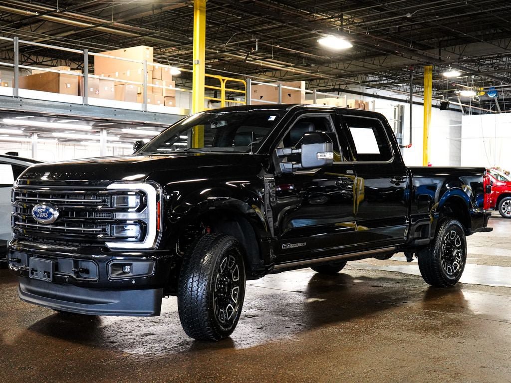 Certified 2025 Ford F250 Platinum AWD/4WD image 3