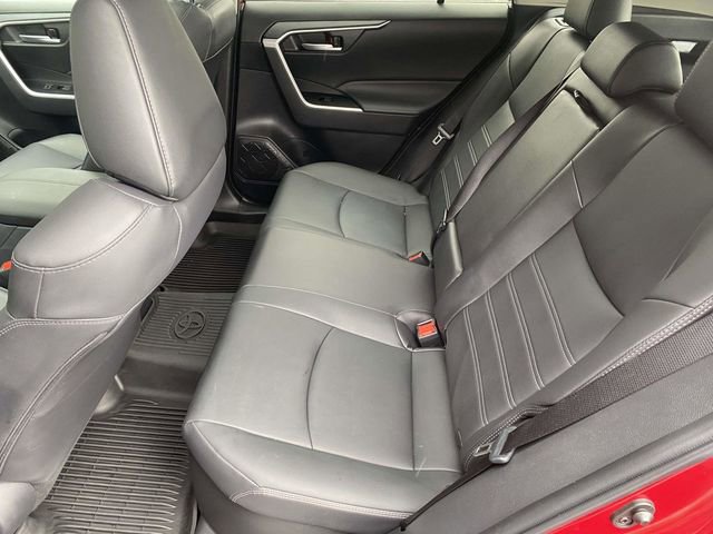 Used 2025 Toyota RAV4 XLE Premium AWD/4WD image 18
