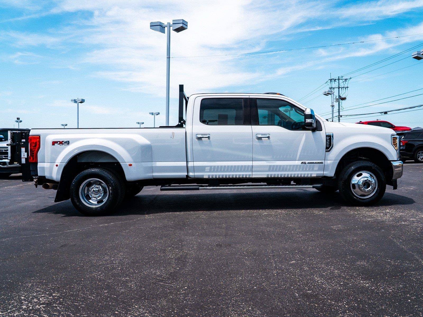 Certified 2019 Ford F350 XLT w/ XLT Premium Package AWD/4WD image 3