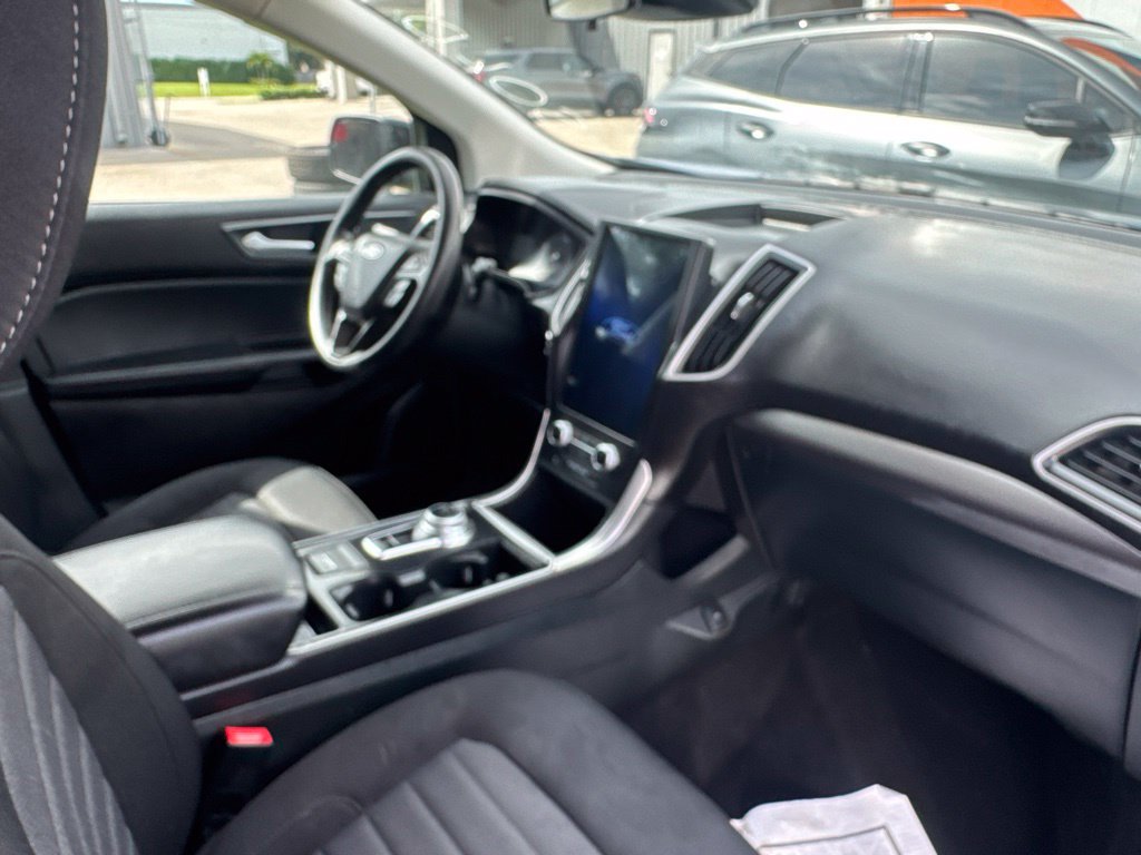 Certified 2024 Ford Edge SE w/ Black Appearance Package AWD/4WD image 6