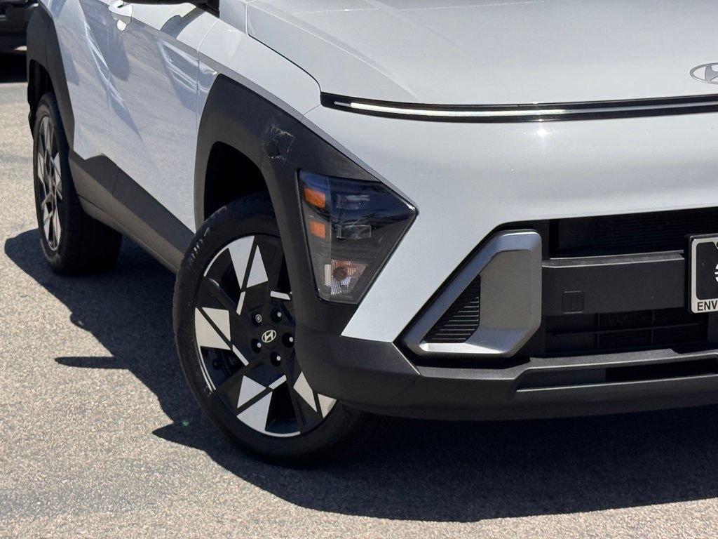 Used 2024 Hyundai Kona SEL w/ Convenience Package AWD/4WD image 4