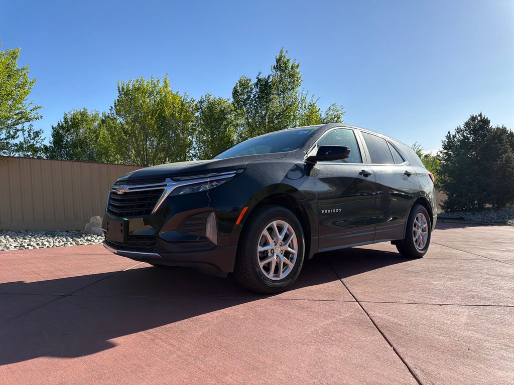 Used 2024 Chevrolet Equinox LT image 3