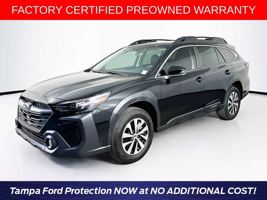 Used 2025 Subaru Outback Premium AWD/4WD image 1