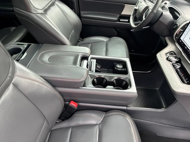 Certified 2025 Ford Expedition Active AWD/4WD image 47