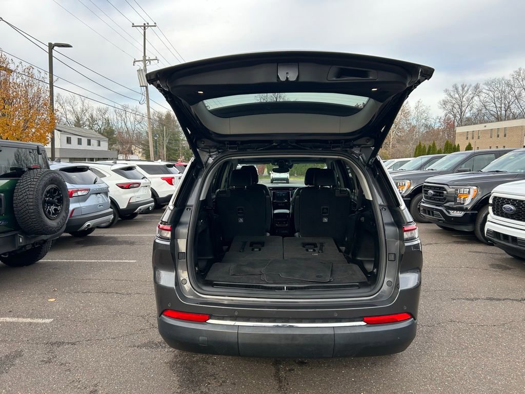 Used 2022 Jeep Grand Cherokee L Limited image 10