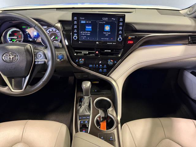Used 2024 Toyota Camry XLE w/ Navigation Package FWD image 15