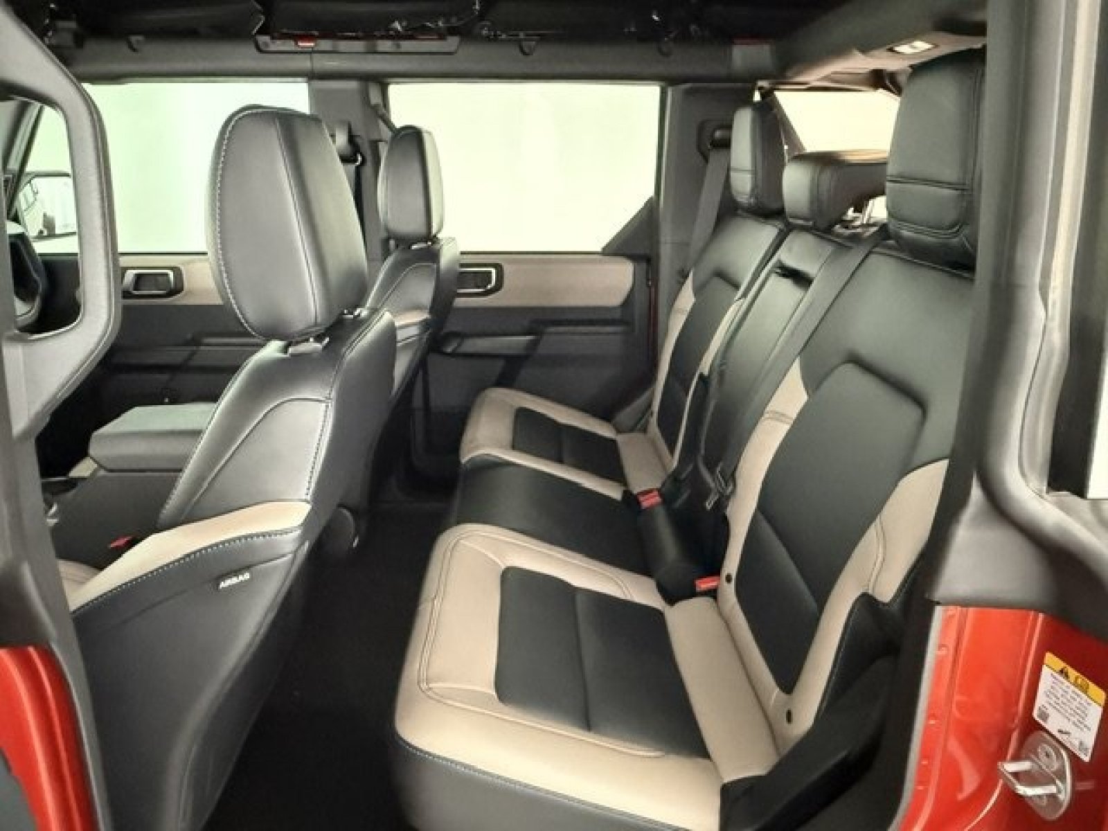 Certified 2024 Ford Bronco Wildtrak AWD/4WD image 19