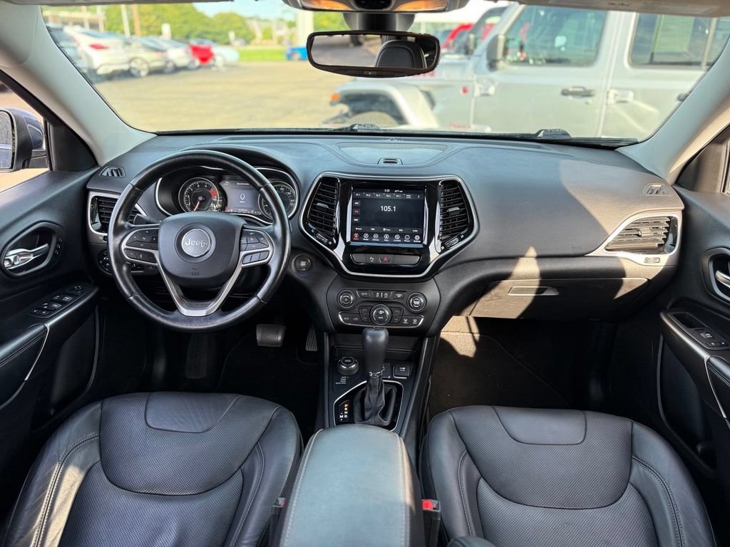 Used 2020 Jeep Cherokee Limited AWD/4WD image 2