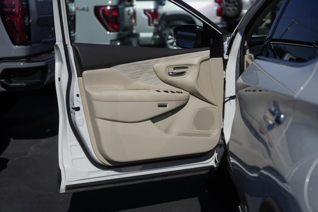 Used 2017 Nissan Murano Platinum w/ Platinum Technology Package image 30