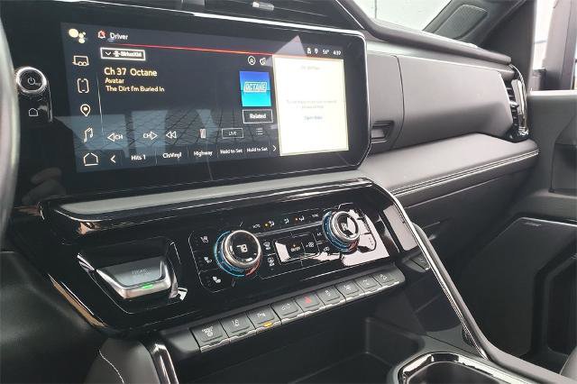 Used 2024 GMC Sierra 2500 AT4X image 12