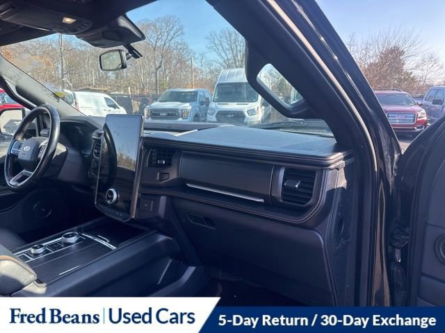 Certified 2022 Ford Expedition Max Platinum image 11