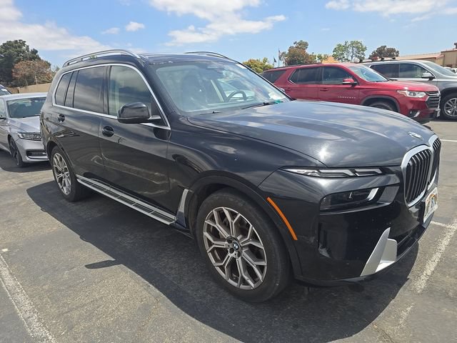 Used 2024 BMW X7 xDrive40i AWD/4WD image 2