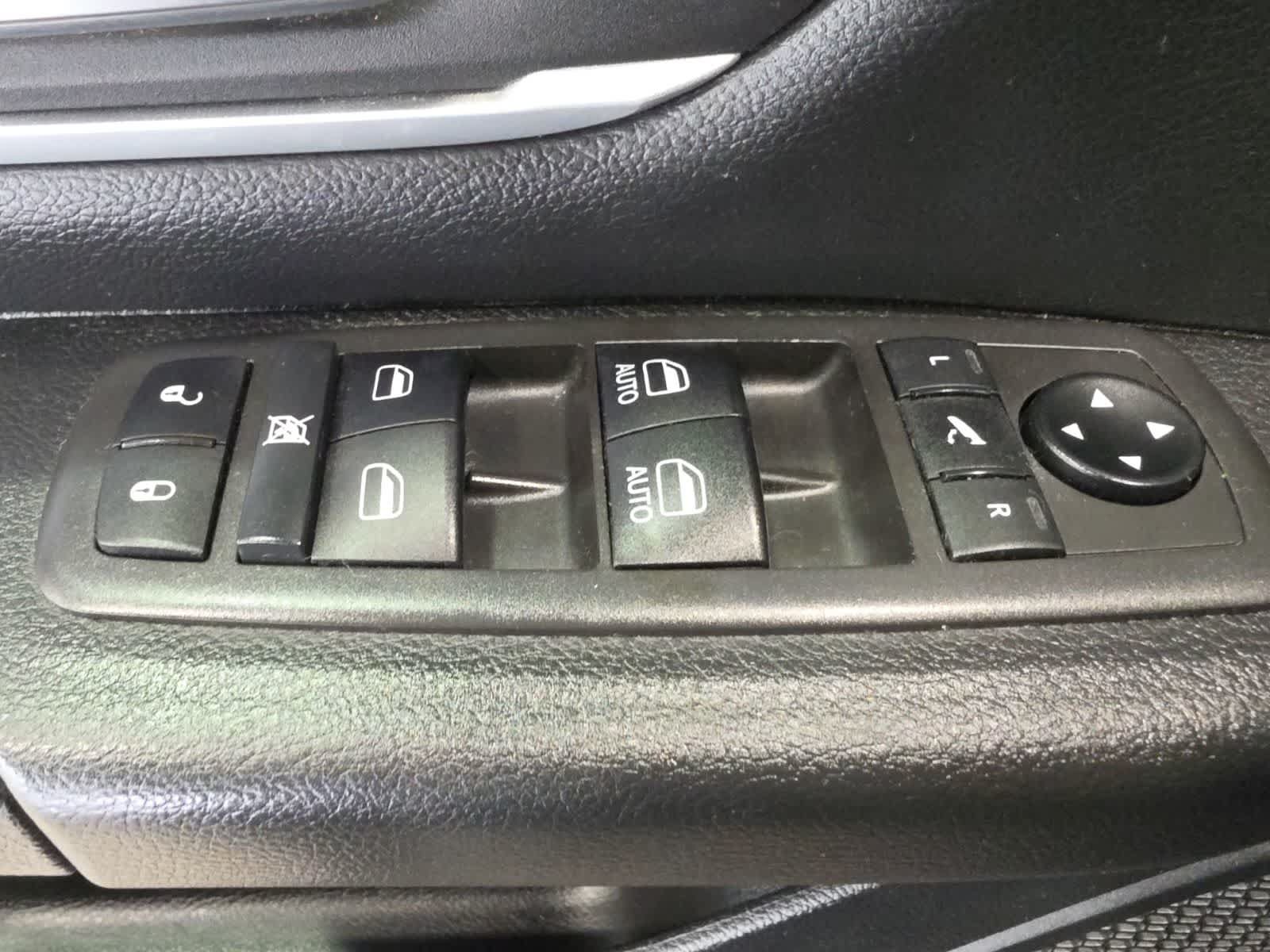 Used 2021 RAM 1500 Big Horn AWD/4WD image 16