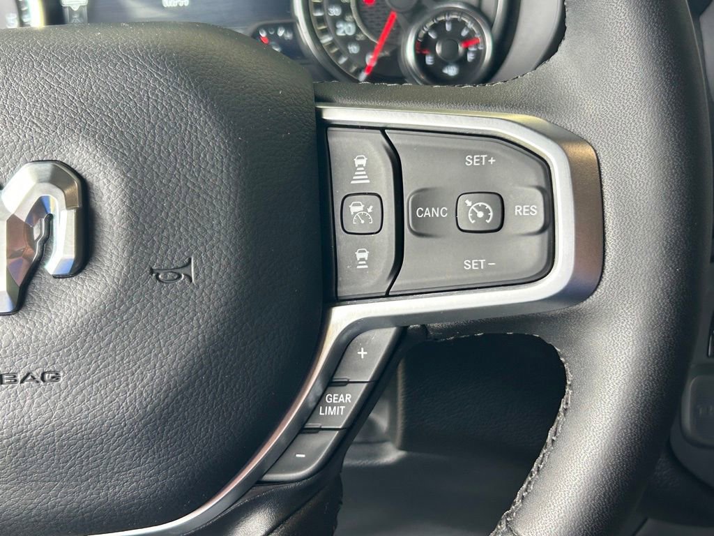 Used 2025 RAM 1500 Big Horn RWD image 41