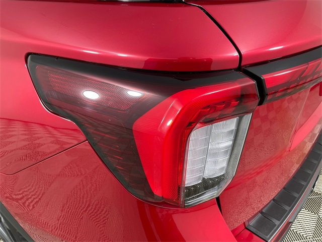 Certified 2025 Ford Explorer ST image 19