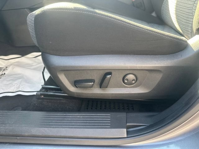 Used 2023 Nissan Rogue SV AWD/4WD image 18