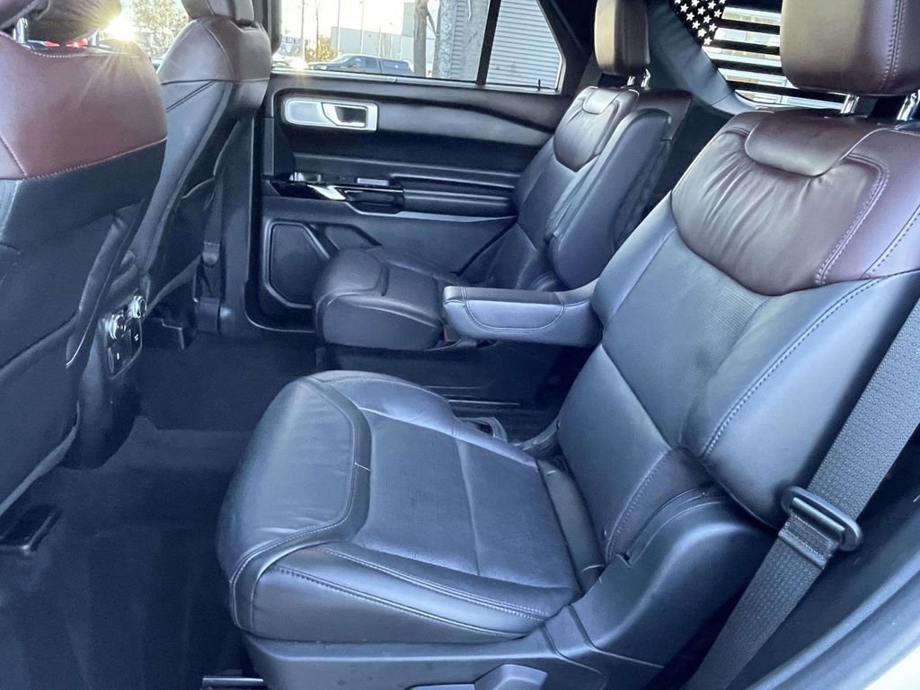 Certified 2022 Ford Explorer Platinum w/ Equipment Group 601A image 13