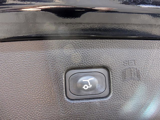 Certified 2024 Ford Edge Titanium w/ Cargo Accessory Package image 27