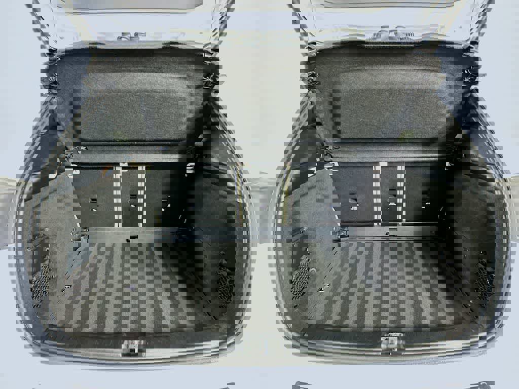 Used 2025 Mercedes-Benz GLA 250 4MATIC image 24