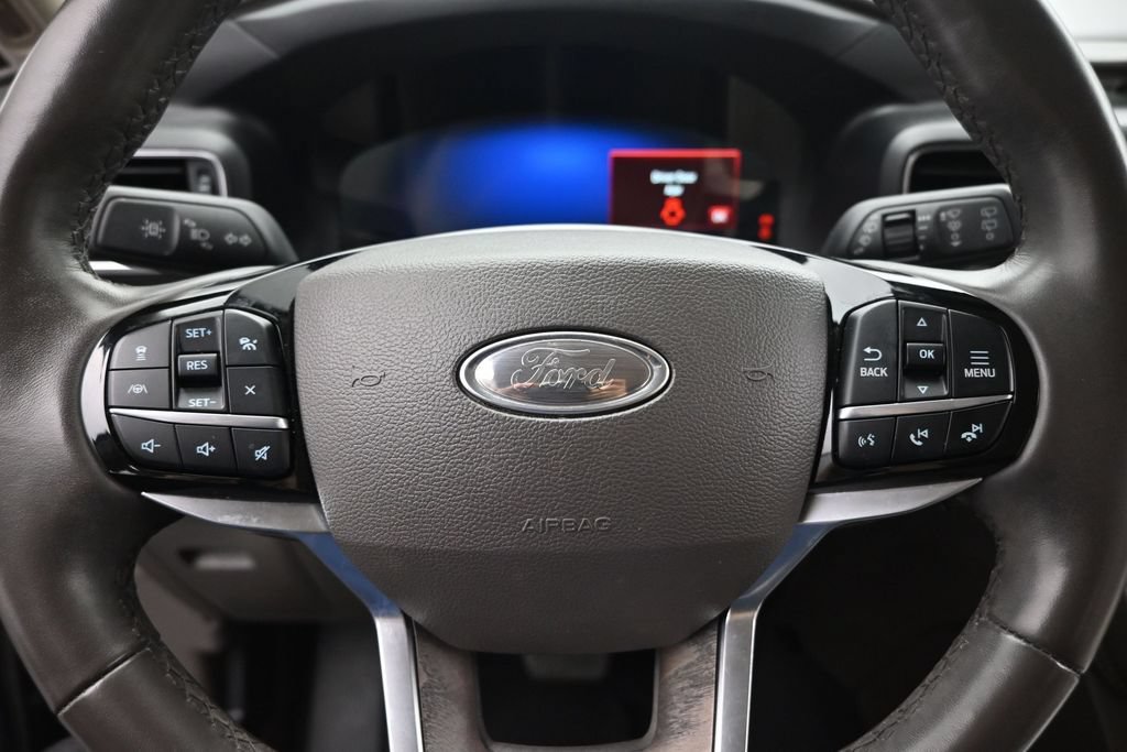Certified 2023 Ford Explorer Platinum AWD/4WD image 12