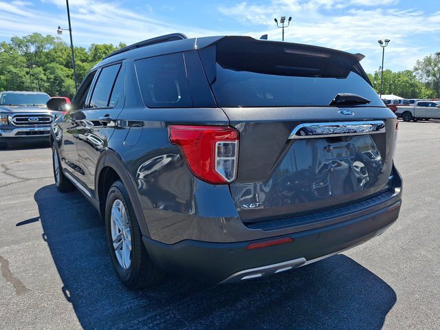 Certified 2020 Ford Explorer XLT w/ Equipment Group 202A AWD/4WD image 5