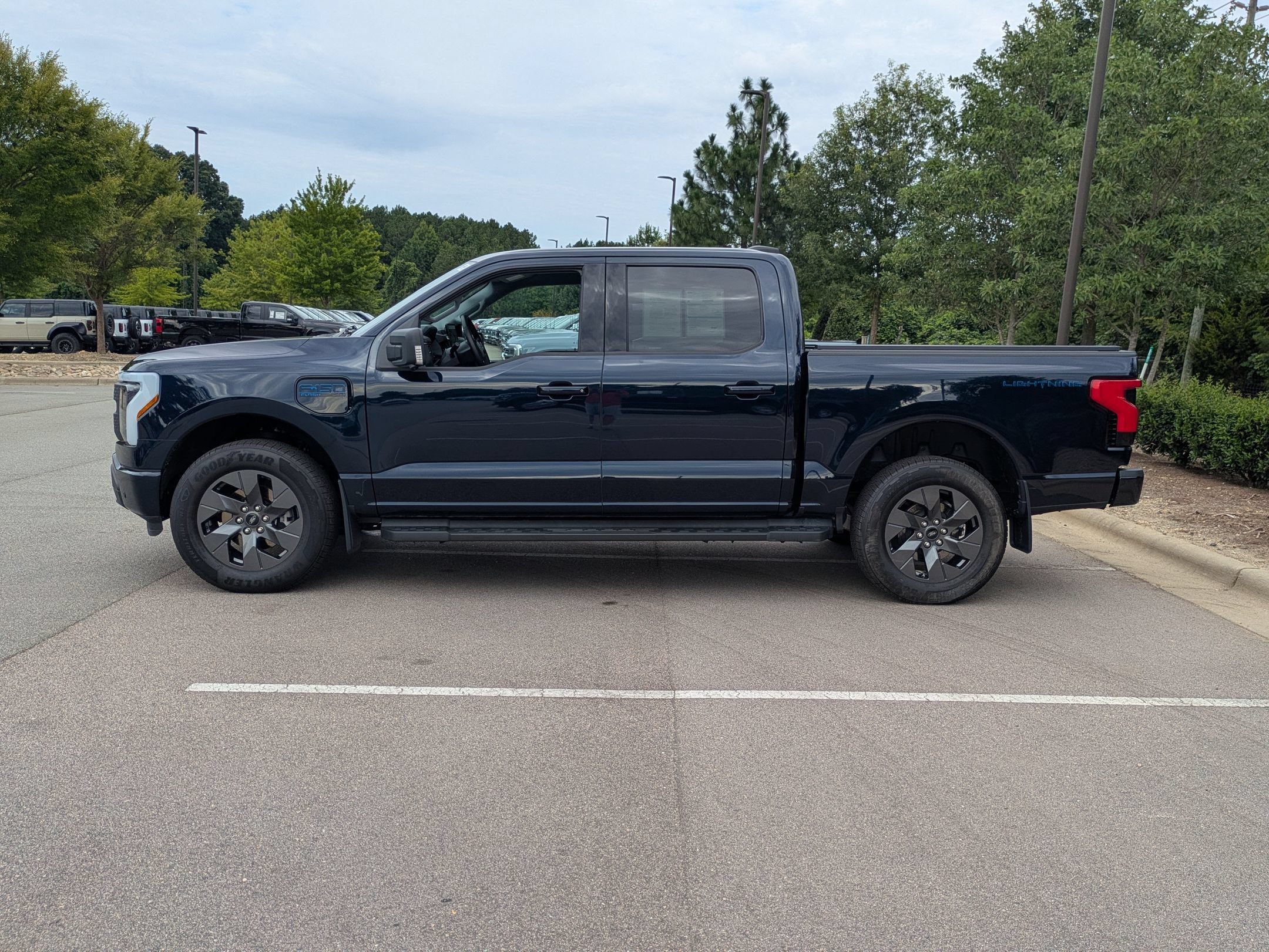 Certified 2025 Ford F150 Lightning Flash AWD/4WD image 7