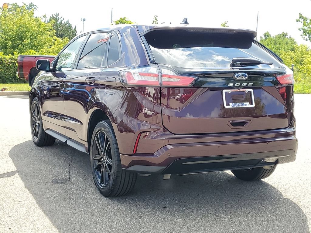 Certified 2024 Ford Edge ST-Line AWD/4WD image 3