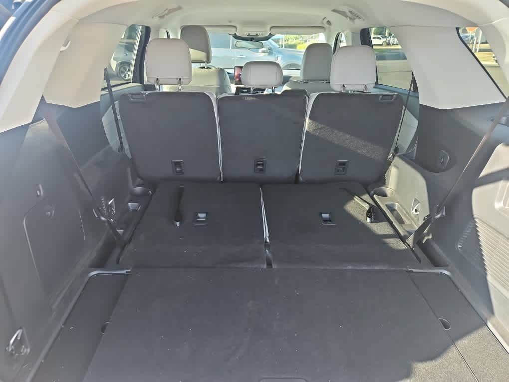 Certified 2025 Ford Explorer Active w/ Active Comfort Package AWD/4WD image 9