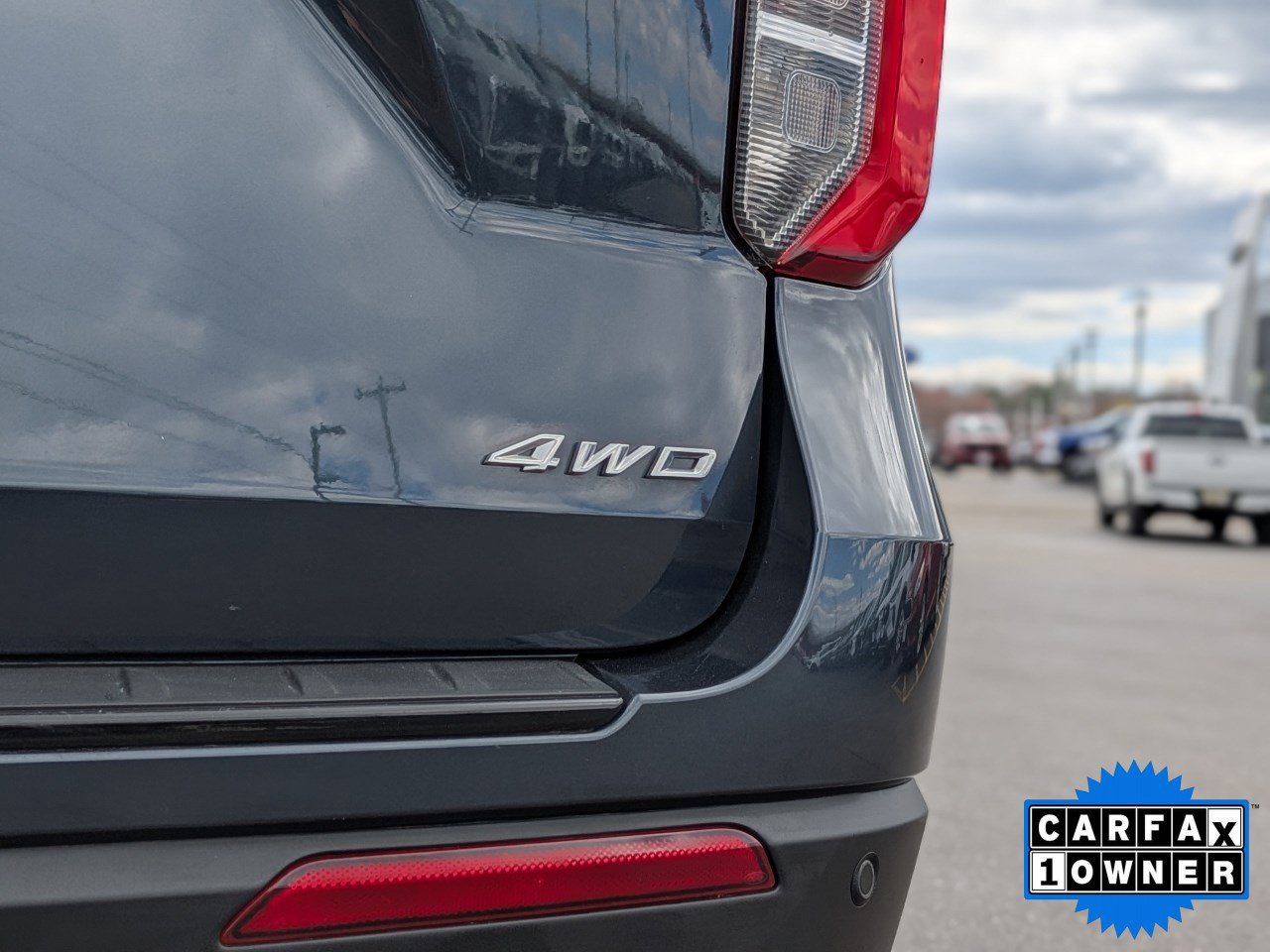 Certified 2022 Ford Explorer ST-Line w/ Class IV Trailer Tow Package AWD/4WD image 14