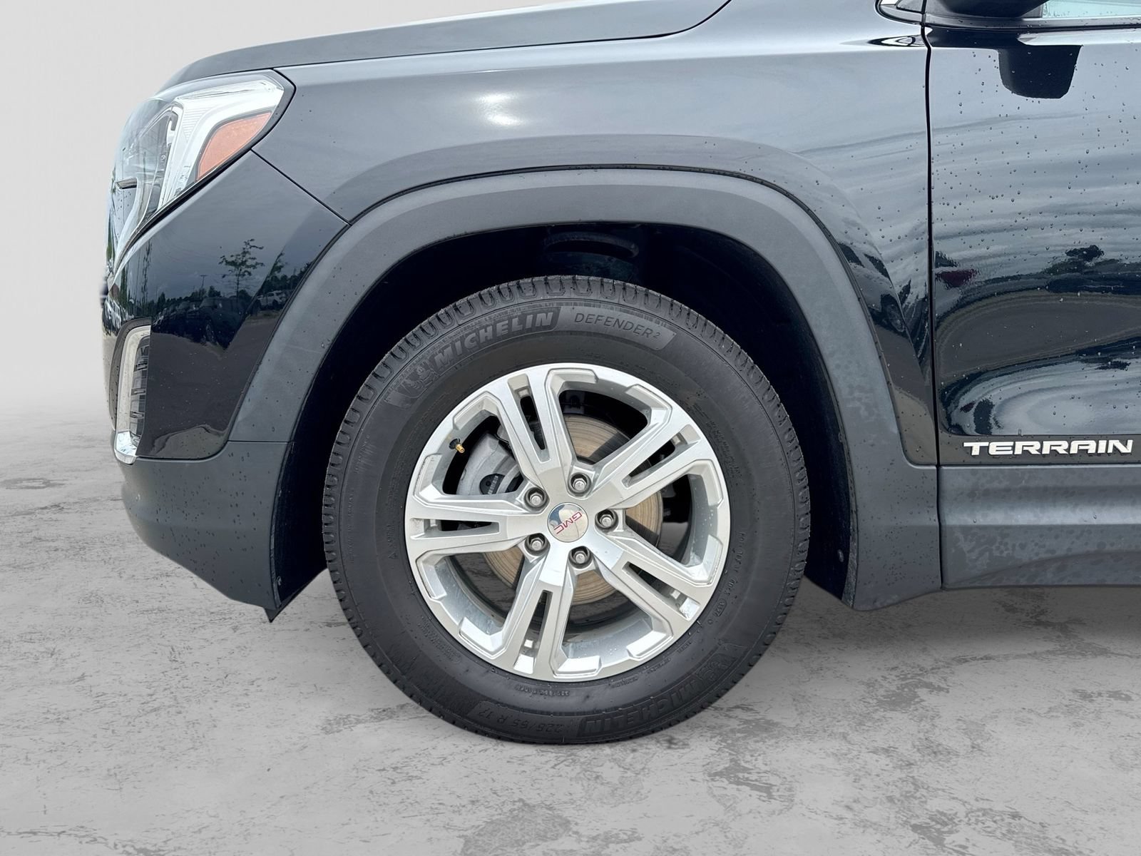 Used 2020 GMC Terrain SLE FWD image 15