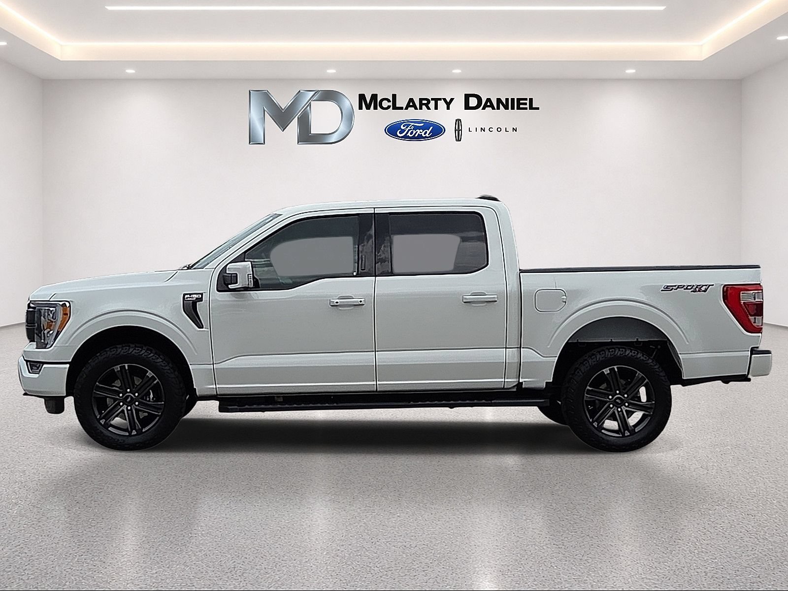 Certified 2022 Ford F150 Lariat AWD/4WD image 3