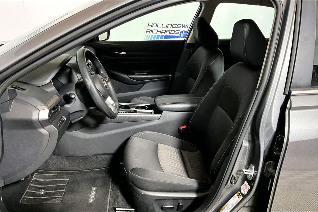 Used 2024 Nissan Altima 2.5 SV image 20