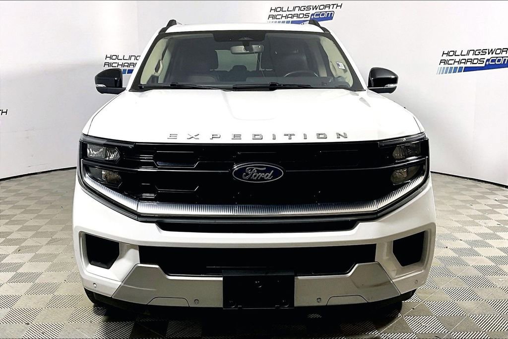 Certified 2025 Ford Expedition Platinum AWD/4WD image 2