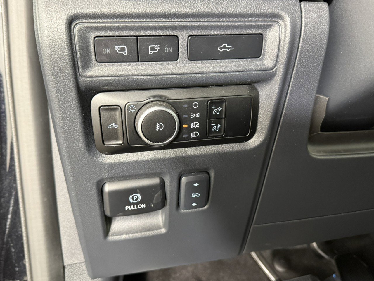 Certified 2024 Ford F150 Lariat w/ Equipment Group 502A High AWD/4WD image 26