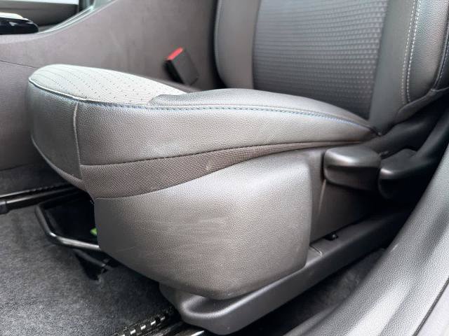 Used 2024 Chevrolet Trax LT w/ Driver Confidence Package FWD image 18
