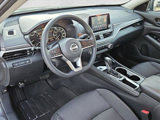 Used 2023 Nissan Altima 2.5 SV FWD image 10