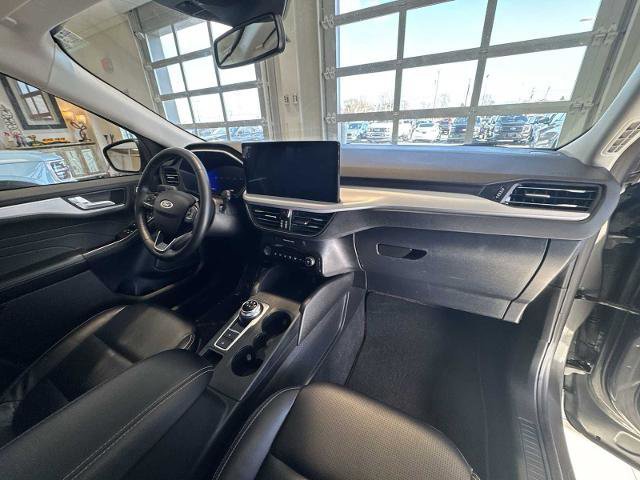 Certified 2024 Ford Escape Platinum image 27