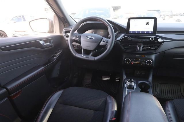 Certified 2024 Ford Escape ST-Line w/ Cold Weather Package image 22