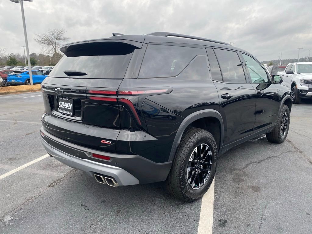 Used 2024 Chevrolet Traverse Z71 image 5