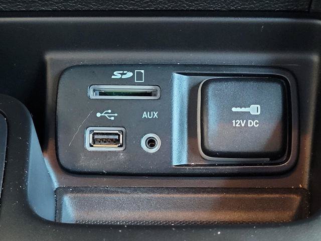 Used 2018 Jeep Cherokee Trailhawk w/ Comfort/Convenience Group AWD/4WD image 16