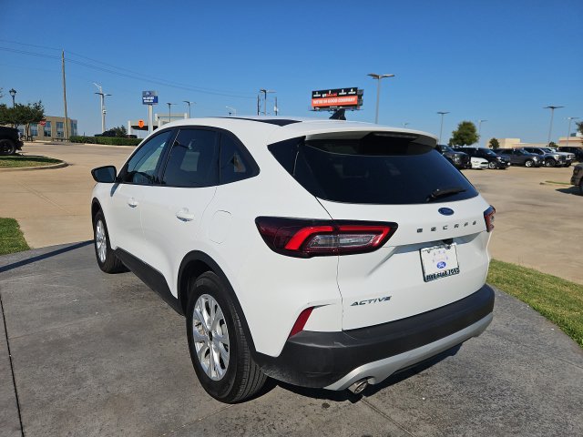 Certified 2025 Ford Escape Active FWD image 3