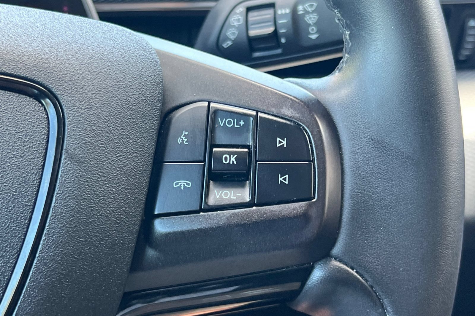 Certified 2023 Ford Mustang Mach-E Select RWD image 35