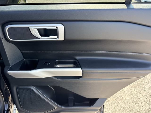 Certified 2023 Ford Explorer XLT RWD image 20