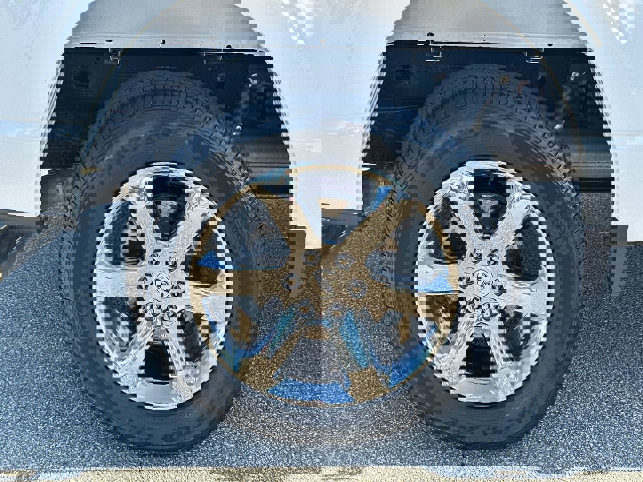 Certified 2022 Ford F150 XLT w/ Equipment Group 302A High AWD/4WD image 19