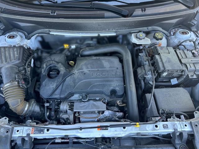 Used 2023 GMC Terrain SLT w/ Elevation Edition image 28